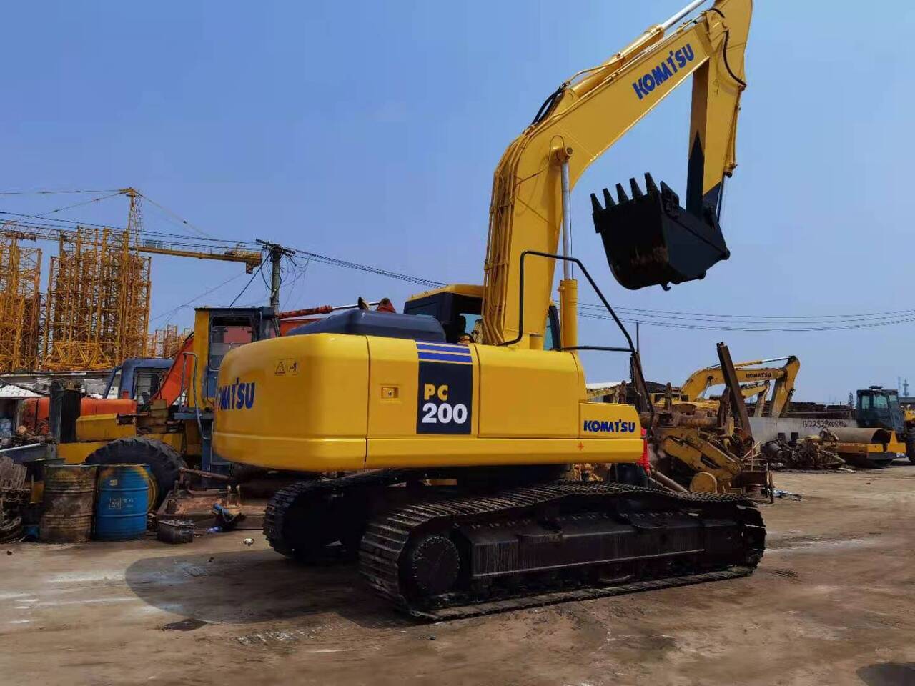 KOMATSU PC200 - Beltegraver: bilde 1 KOMATSU PC200 - Beltegraver: bilde 1