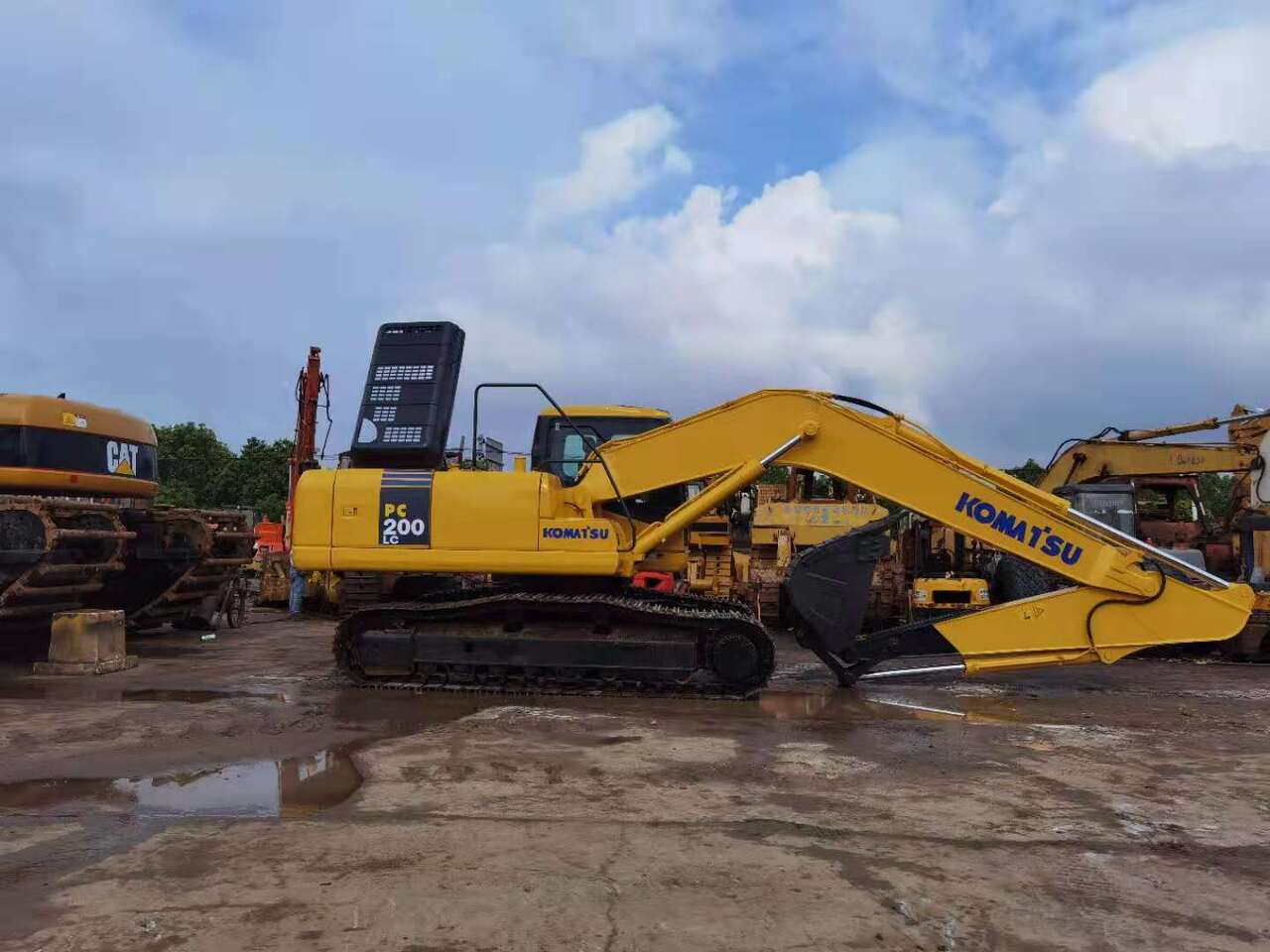 KOMATSU PC200LC - Beltegraver: bilde 5 KOMATSU PC200LC - Beltegraver: bilde 5
