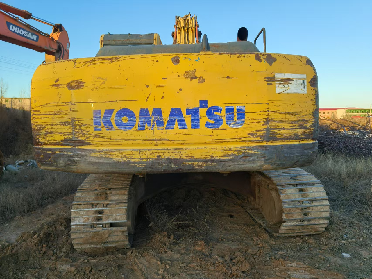 KOMATSU PC220-8 - Beltegraver: bilde 2 KOMATSU PC220-8 - Beltegraver: bilde 2