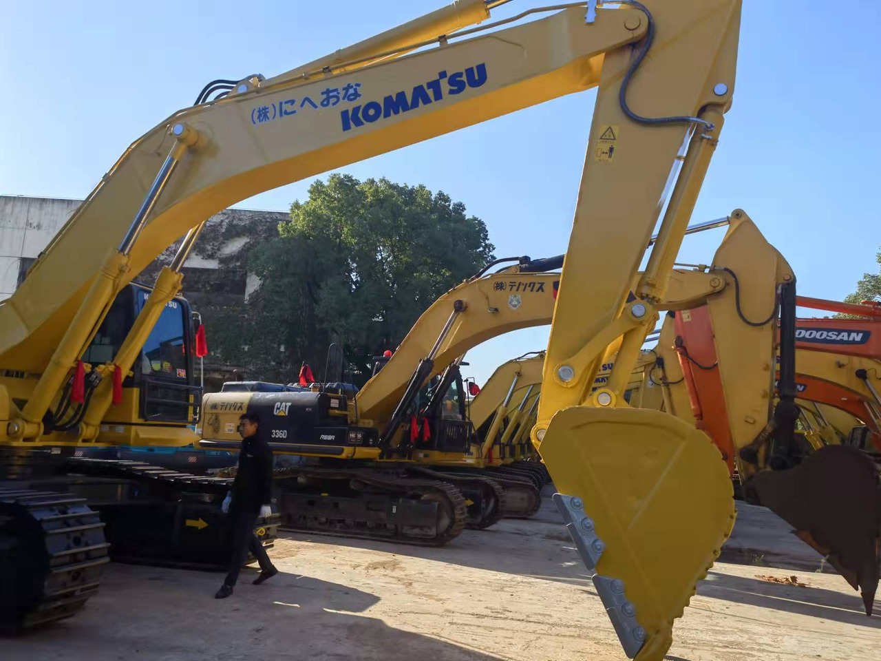 KOMATSU PC450-8-excavator - Beltegraver: bilde 4 KOMATSU PC450-8-excavator - Beltegraver: bilde 4