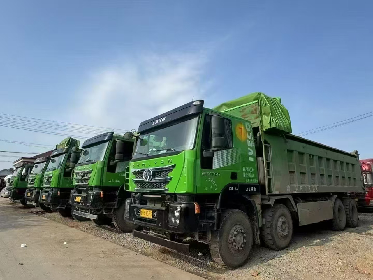 Iveco 8x4 dumptruck - Lastebil: bilde 1 Iveco 8x4 dumptruck - Lastebil: bilde 1
