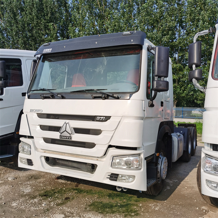 HOWO 6x4 371hp tractor - Trekkvogn: bilde 4 HOWO 6x4 371hp tractor - Trekkvogn: bilde 4