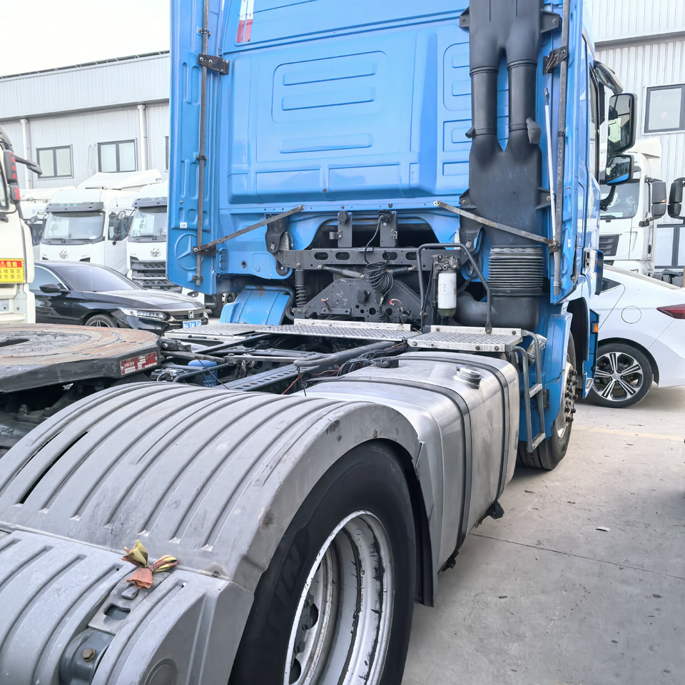 Mercedes-Benz 1841 4x2 - Trekkvogn: bilde 2 Mercedes-Benz 1841 4x2 - Trekkvogn: bilde 2