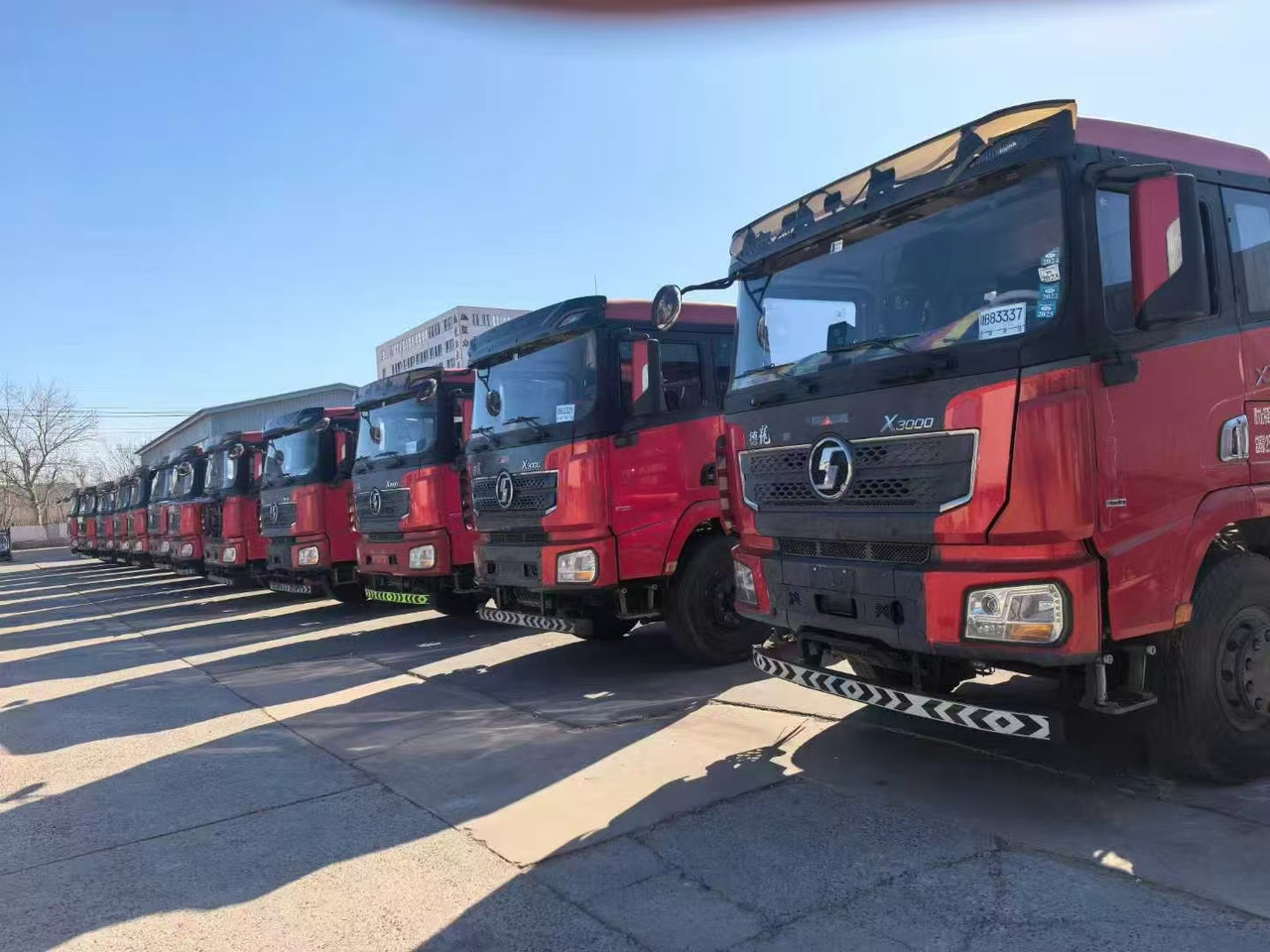 Shacman M3000 6X4 - Trekkvogn: bilde 1 Shacman M3000 6X4 - Trekkvogn: bilde 1