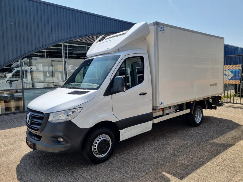 Mercedes-Benz Sprinter 519 CDI 3.0 V6 KUHLKOFFER ATP TK V300MAX ST230V +20C / -20C - Kjølebil: bilde 4 Mercedes-Benz Sprinter 519 CDI 3.0 V6 KUHLKOFFER ATP TK V300MAX ST230V +20C / -20C - Kjølebil: bilde 4