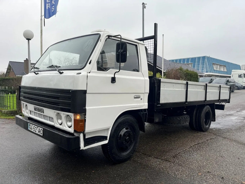 Varebil med plan Mazda T3500 T 3500 4x2 FULL STEEL SUSPENSION CLEAN CONDITION: bilde 1