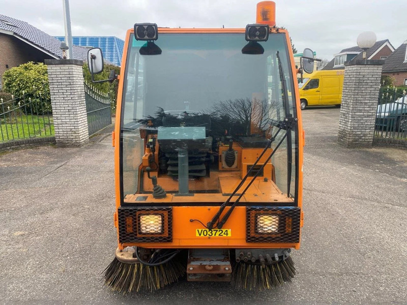 Nilfisk MFH2200 SWEEPER MFH 2200 CLEANER - Industriell feiemaskin: bilde 2 Nilfisk MFH2200 SWEEPER MFH 2200 CLEANER - Industriell feiemaskin: bilde 2