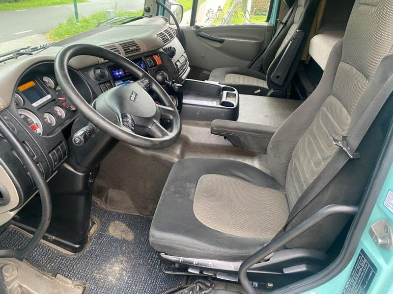 Interior photo 1: Trekkvogn DAF CF 85
