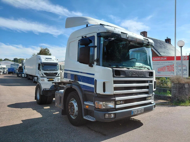 Scania P124-420 MANUAL + RETARDER !!!! 2 PIPES !!!! - Trekkvogn: bilde 3 Scania P124-420 MANUAL + RETARDER !!!! 2 PIPES !!!! - Trekkvogn: bilde 3