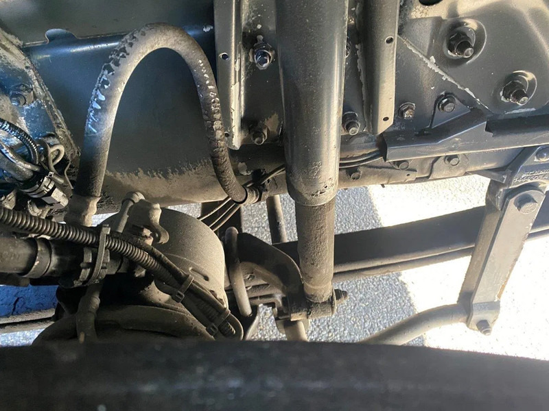 Scania R420 MANUAL + RETARDER + AIRCO - Trekkvogn: bilde 5 Scania R420 MANUAL + RETARDER + AIRCO - Trekkvogn: bilde 5