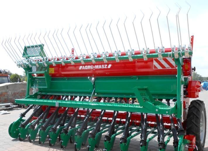 AGRO-MASZ SR-300 / SEMBRADORA MECÁNICA - Såmaskin: bilde 1 AGRO-MASZ SR-300 / SEMBRADORA MECÁNICA - Såmaskin: bilde 1