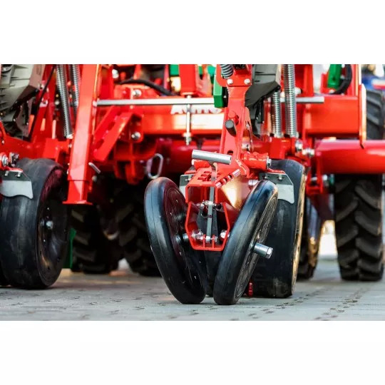 Leie AGRO-MASZ Siewnik pneumatyczny do uprawy pasowej SLAVIS AGRO-MASZ Siewnik pneumatyczny do uprawy pasowej SLAVIS: bilde 7