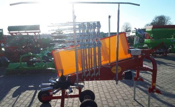JAR-MET Kreiselschwader/ Rotary rake/ Zgrabiarka karuzelowa 3,5m - Høyvender: bilde 4 JAR-MET Kreiselschwader/ Rotary rake/ Zgrabiarka karuzelowa 3,5m - Høyvender: bilde 4