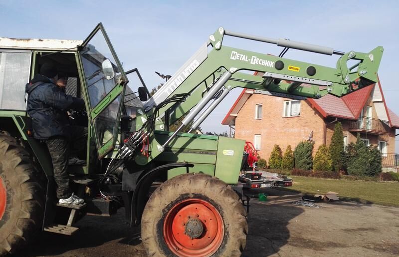 Metal-Technik FENDT 311 - Frontlaster for traktor: bilde 4 Metal-Technik FENDT 311 - Frontlaster for traktor: bilde 4