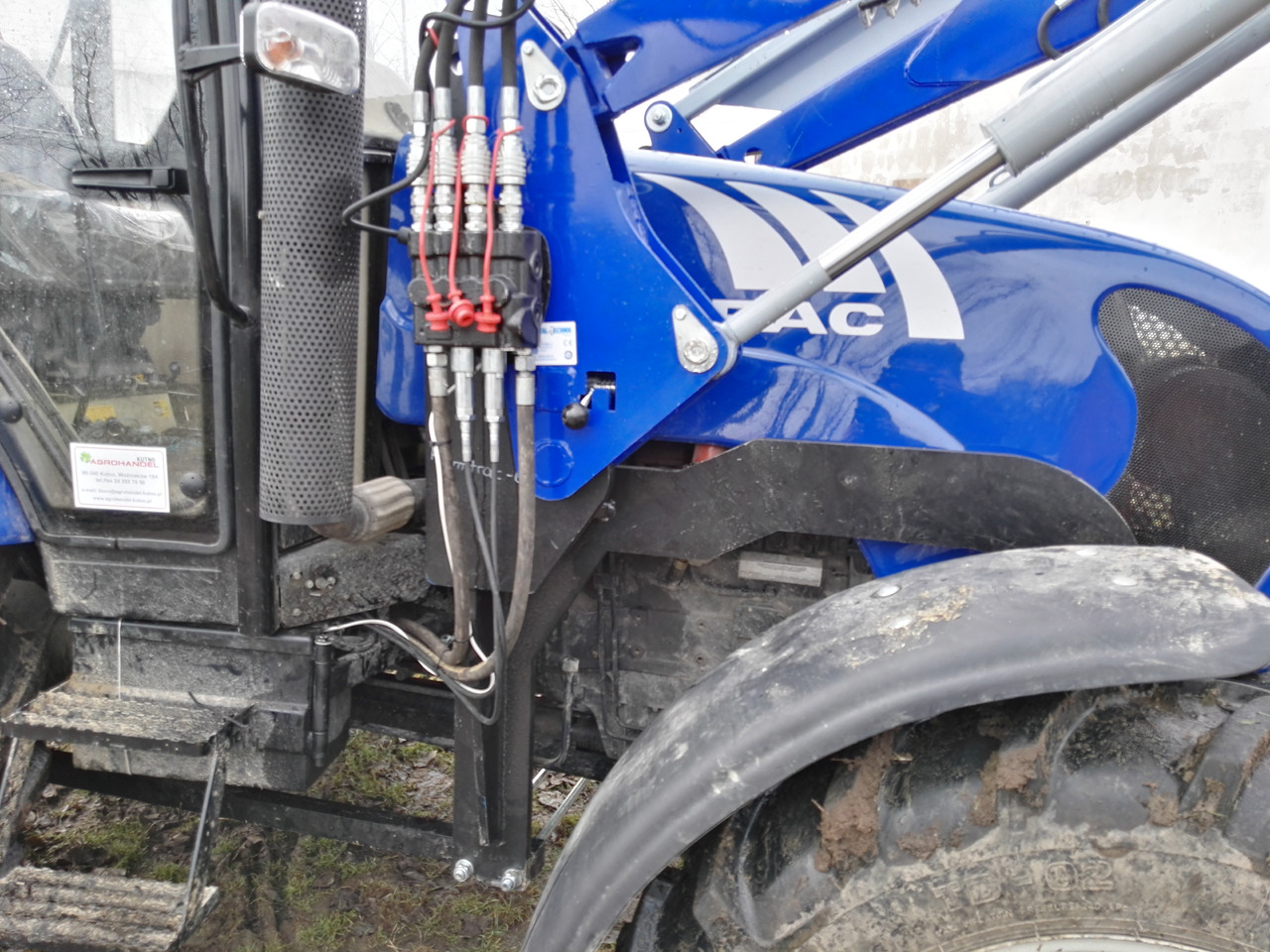 Metal-Technik Frontlader LANDINI / Ładowacz czołowy do LANDINI - Frontlaster for traktor for Traktor: bilde 4 Metal-Technik Frontlader LANDINI / Ładowacz czołowy do LANDINI - Frontlaster for traktor for Traktor: bilde 4