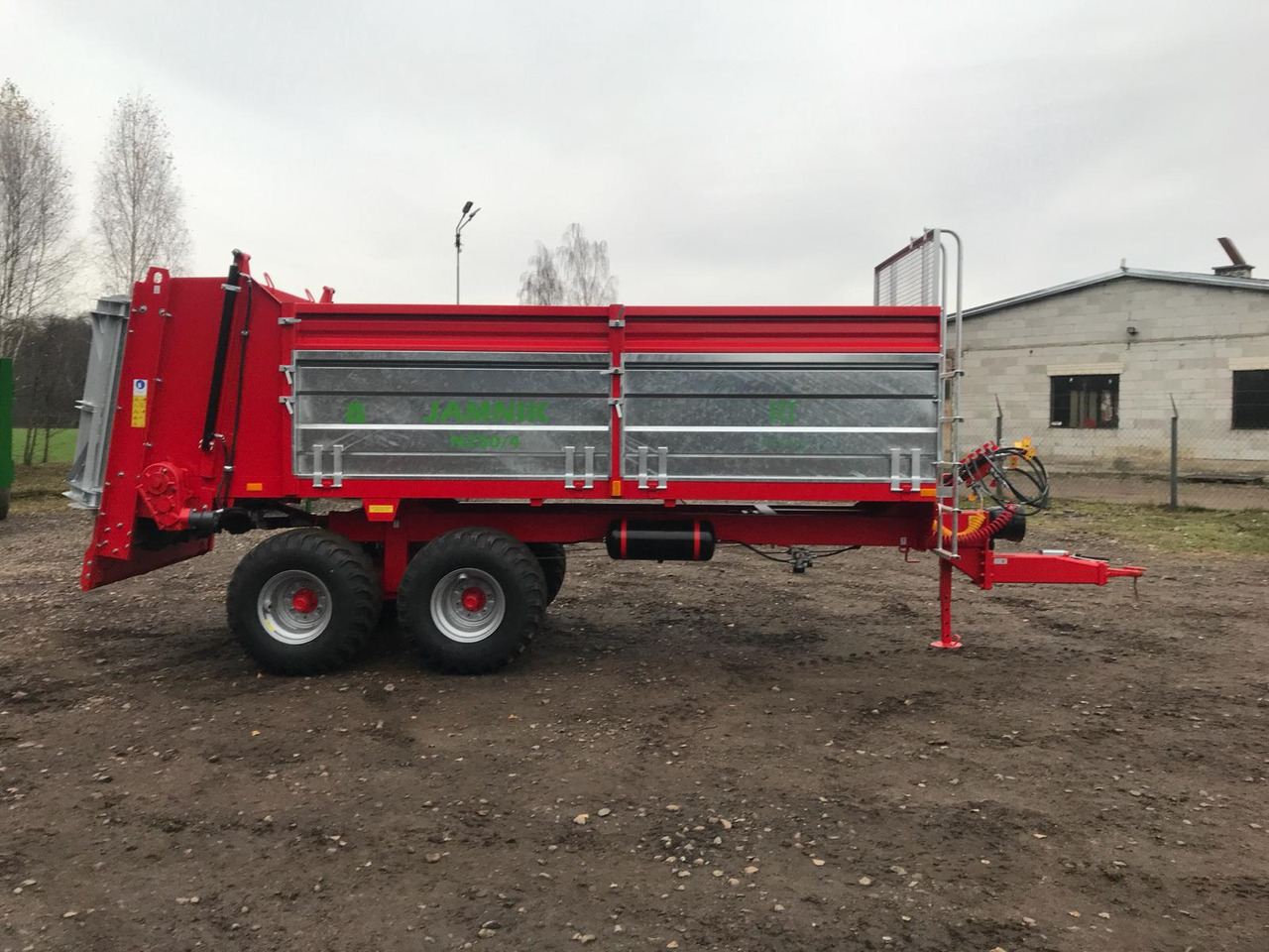 ROLTRANS N 250/4 Jamnik 8t - Husdyrgjødselspreder: bilde 2 ROLTRANS N 250/4 Jamnik 8t - Husdyrgjødselspreder: bilde 2