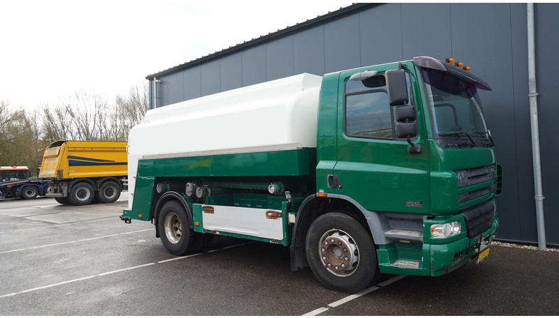 DAF 75.250 FUEL TANK TRUCK 11.300LTR 783.400KM - Tankbil: bilde 4 DAF 75.250 FUEL TANK TRUCK 11.300LTR 783.400KM - Tankbil: bilde 4