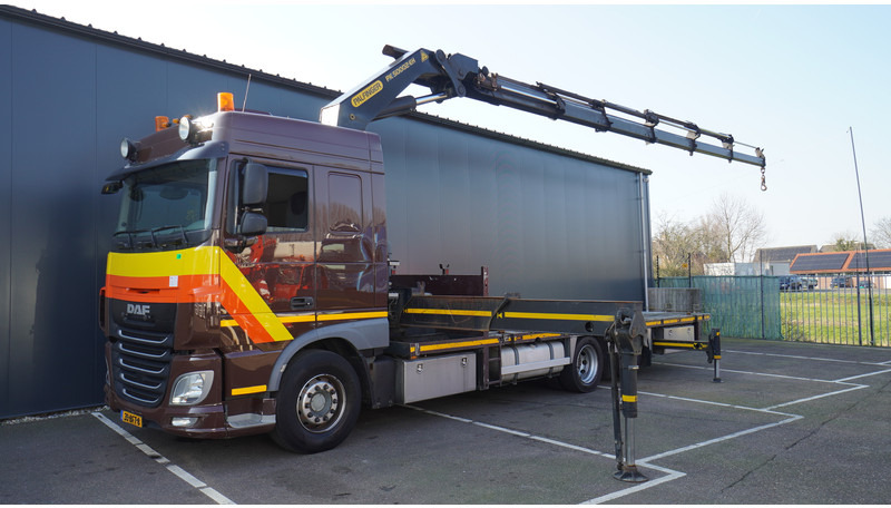 DAF XF 460 6X2 FLATBED TRUCK WITH PALFINGER PK 50002 CRANE - Kranbil: bilde 2 DAF XF 460 6X2 FLATBED TRUCK WITH PALFINGER PK 50002 CRANE - Kranbil: bilde 2