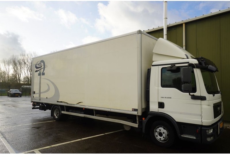 MAN TGL 12.220 CLOSED BOX EURO 5 D HOLLANDIA - Skapbil: bilde 4 MAN TGL 12.220 CLOSED BOX EURO 5 D HOLLANDIA - Skapbil: bilde 4