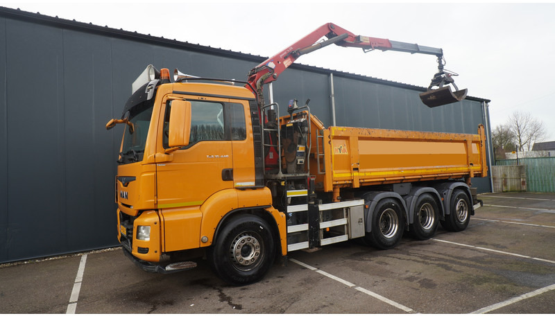 MAN TGS 35-440 8X4 2 SIDE TIPPER WITH HMF Z 1943 CRANE 415.000KM - Kranbil: bilde 3 MAN TGS 35-440 8X4 2 SIDE TIPPER WITH HMF Z 1943 CRANE 415.000KM - Kranbil: bilde 3