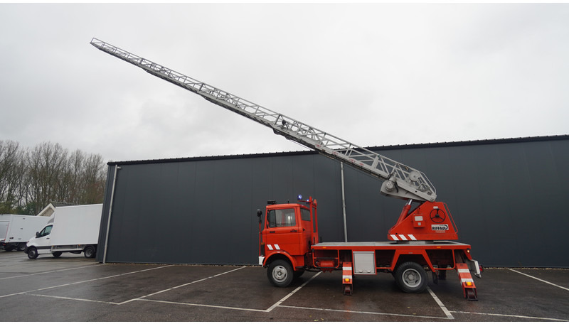 Mercedes-Benz 809 FIRE LADDER TRUCK 13.100KM MANUAL GEARBOX - Brannbil: bilde 1 Mercedes-Benz 809 FIRE LADDER TRUCK 13.100KM MANUAL GEARBOX - Brannbil: bilde 1