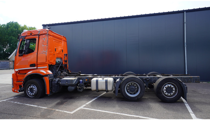 Mercedes-Benz ANTOS 2843 6x2 DAMAGED VEHICLE - Chassis lastebil: bilde 1 Mercedes-Benz ANTOS 2843 6x2 DAMAGED VEHICLE - Chassis lastebil: bilde 1