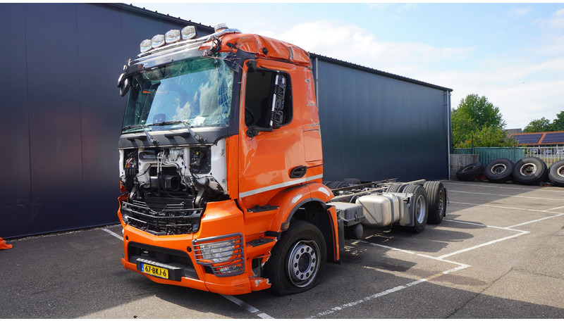 Mercedes-Benz ANTOS 2843 6x2 DAMAGED VEHICLE - Chassis lastebil: bilde 2 Mercedes-Benz ANTOS 2843 6x2 DAMAGED VEHICLE - Chassis lastebil: bilde 2