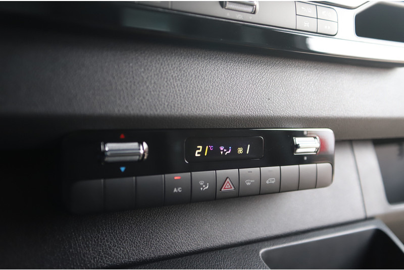 Varebil med skap Mercedes-Benz Sprinter 515CDI CLOSED BOX EURO6e: bilde 18