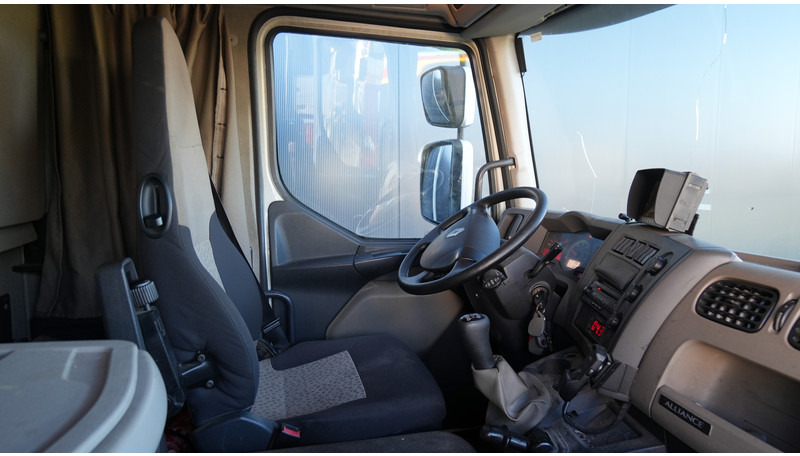Renault MIDLUM 280-16L closed box truck - Skapbil: bilde 5 Renault MIDLUM 280-16L closed box truck - Skapbil: bilde 5