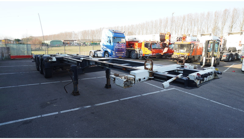 Renders 3 AXLE EXTENDABLE CONTAINER TRANSPORT TRAILER - Container-transport/ Vekselflak semitrailer: bilde 3 Renders 3 AXLE EXTENDABLE CONTAINER TRANSPORT TRAILER - Container-transport/ Vekselflak semitrailer: bilde 3