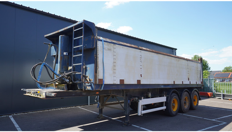 Renders 3 AXLE TIPPER TRAILER - Tippsemi: bilde 2 Renders 3 AXLE TIPPER TRAILER - Tippsemi: bilde 2