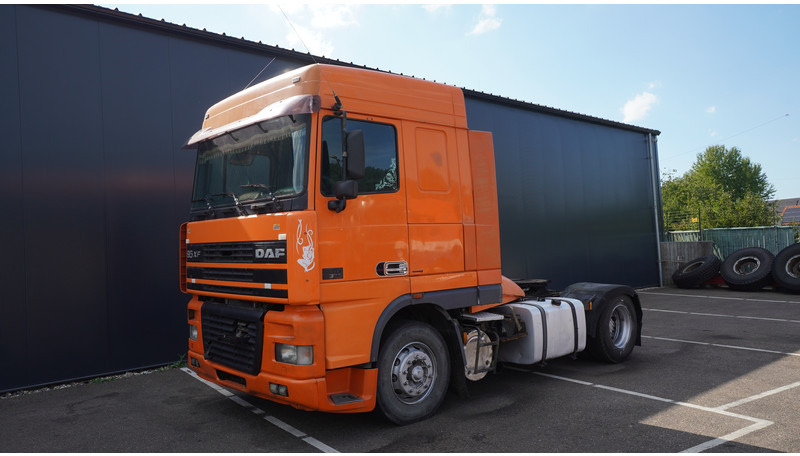 DAF XF 95.380 SC MANUAL GEARBOX - Trekkvogn: bilde 4 DAF XF 95.380 SC MANUAL GEARBOX - Trekkvogn: bilde 4
