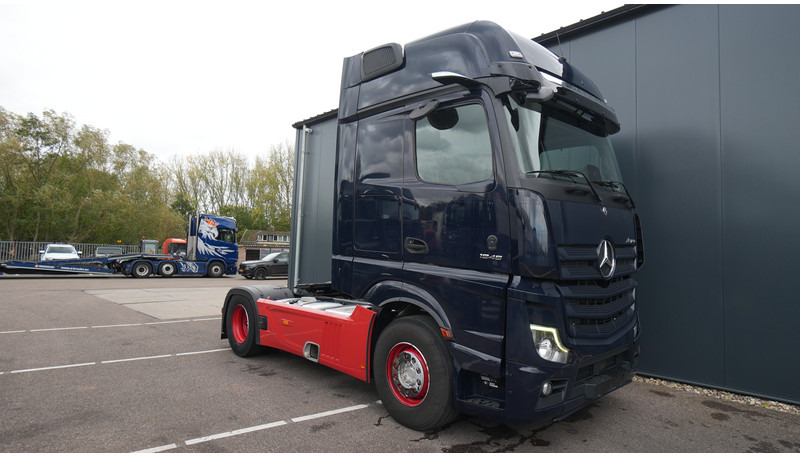 Mercedes-Benz ACTROS 1945 GIGASPACE 727.600KM - Trekkvogn: bilde 4 Mercedes-Benz ACTROS 1945 GIGASPACE 727.600KM - Trekkvogn: bilde 4