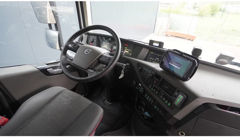 Volvo FH 420 ADR GLOBETROTTER 808.000KM - Trekkvogn: bilde 5 Volvo FH 420 ADR GLOBETROTTER 808.000KM - Trekkvogn: bilde 5