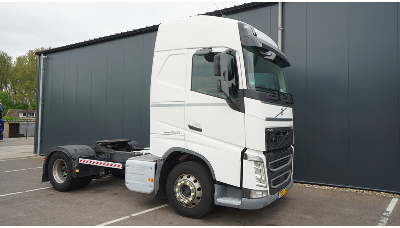 Volvo FH 420 ADR GLOBETROTTER 808.000KM - Trekkvogn: bilde 4 Volvo FH 420 ADR GLOBETROTTER 808.000KM - Trekkvogn: bilde 4