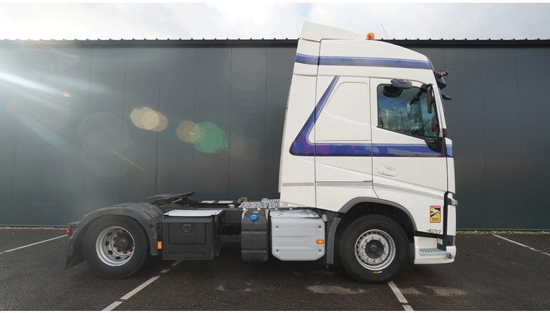 Volvo FH 420 EURO 6 GLOBETROTTER - Trekkvogn: bilde 2 Volvo FH 420 EURO 6 GLOBETROTTER - Trekkvogn: bilde 2