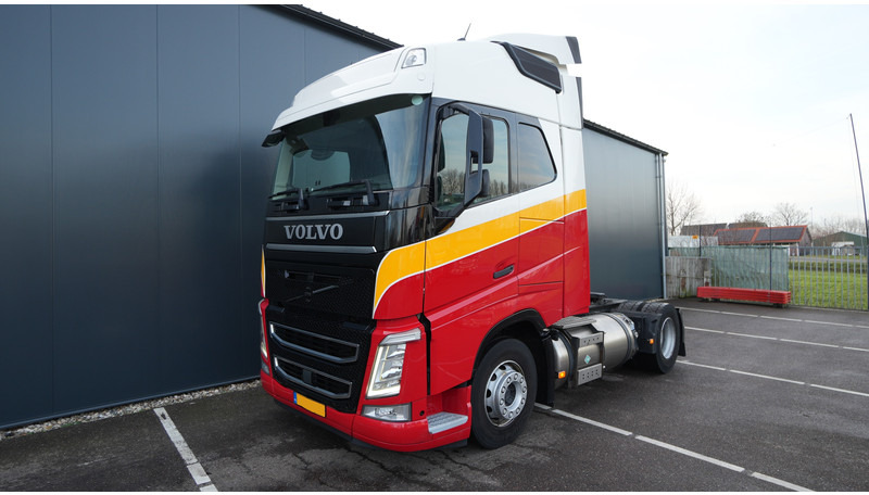 Volvo FH 420 LNG Globetrotter tractor unit - Trekkvogn: bilde 3 Volvo FH 420 LNG Globetrotter tractor unit - Trekkvogn: bilde 3