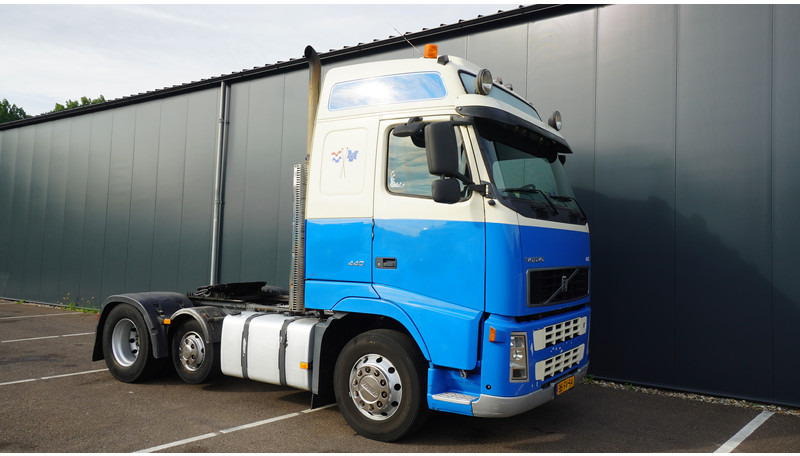 Volvo FH 440 6X2 GLOBETROTTER EURO 3 - Trekkvogn: bilde 4 Volvo FH 440 6X2 GLOBETROTTER EURO 3 - Trekkvogn: bilde 4