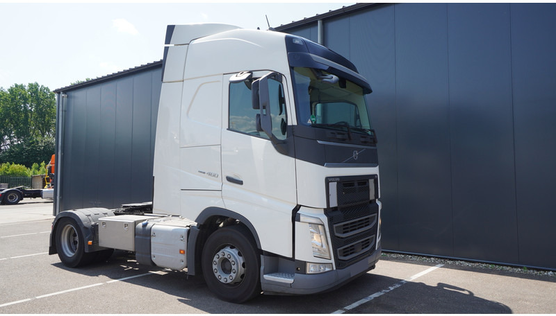 Volvo FH 460 EURO 6 GLOBETROTTER 727.000KM - Trekkvogn: bilde 4 Volvo FH 460 EURO 6 GLOBETROTTER 727.000KM - Trekkvogn: bilde 4