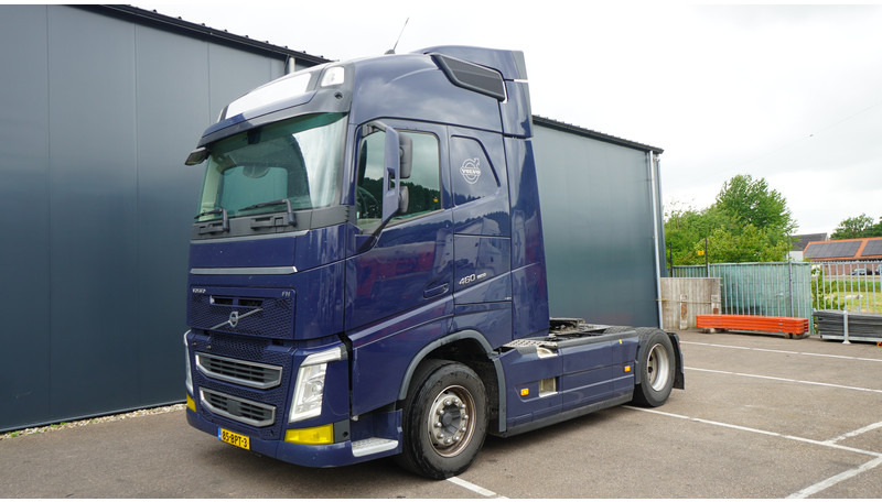 Volvo FH 460 GLOBETROTTER EURO 6 629.000KM - Trekkvogn: bilde 3 Volvo FH 460 GLOBETROTTER EURO 6 629.000KM - Trekkvogn: bilde 3