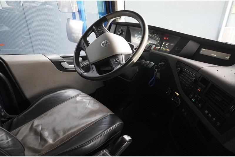 Volvo FH 540 6X2 XL SHOWTRUCK 4-SEATS 455.000KM - Trekkvogn: bilde 5 Volvo FH 540 6X2 XL SHOWTRUCK 4-SEATS 455.000KM - Trekkvogn: bilde 5