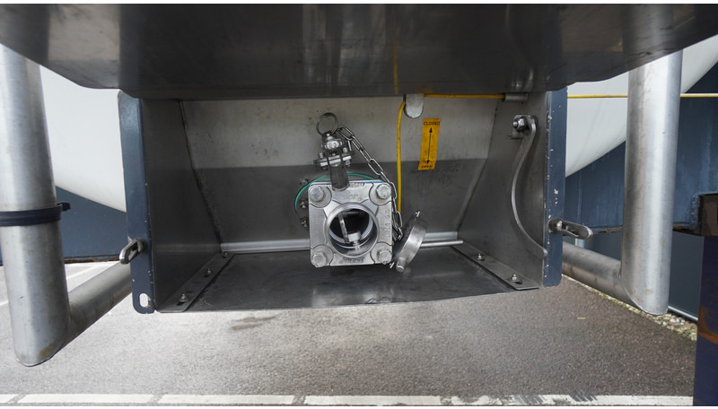 Van Hool 20FT TANK 28.000ltr Drop off system 2 Compartiments - Utstyr: bilde 4 Van Hool 20FT TANK 28.000ltr Drop off system 2 Compartiments - Utstyr: bilde 4