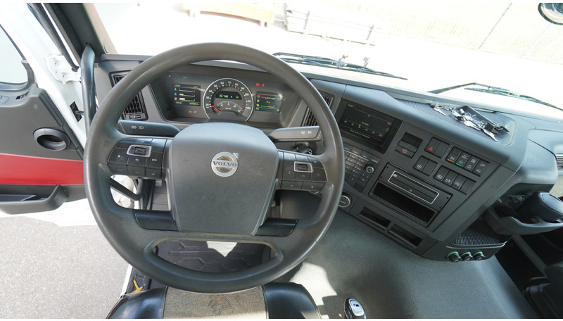 Volvo FMX 460 8X4 OPEN BOX WITH HIAB X-HIPRO 232 E-3 CRANE - Kranbil: bilde 5 Volvo FMX 460 8X4 OPEN BOX WITH HIAB X-HIPRO 232 E-3 CRANE - Kranbil: bilde 5