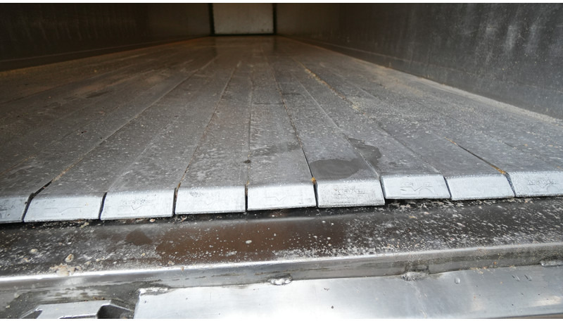 Kraker 3 AXLE WALKING FLOOR TRAILER - Med walking floor semitrailer: bilde 5 Kraker 3 AXLE WALKING FLOOR TRAILER - Med walking floor semitrailer: bilde 5