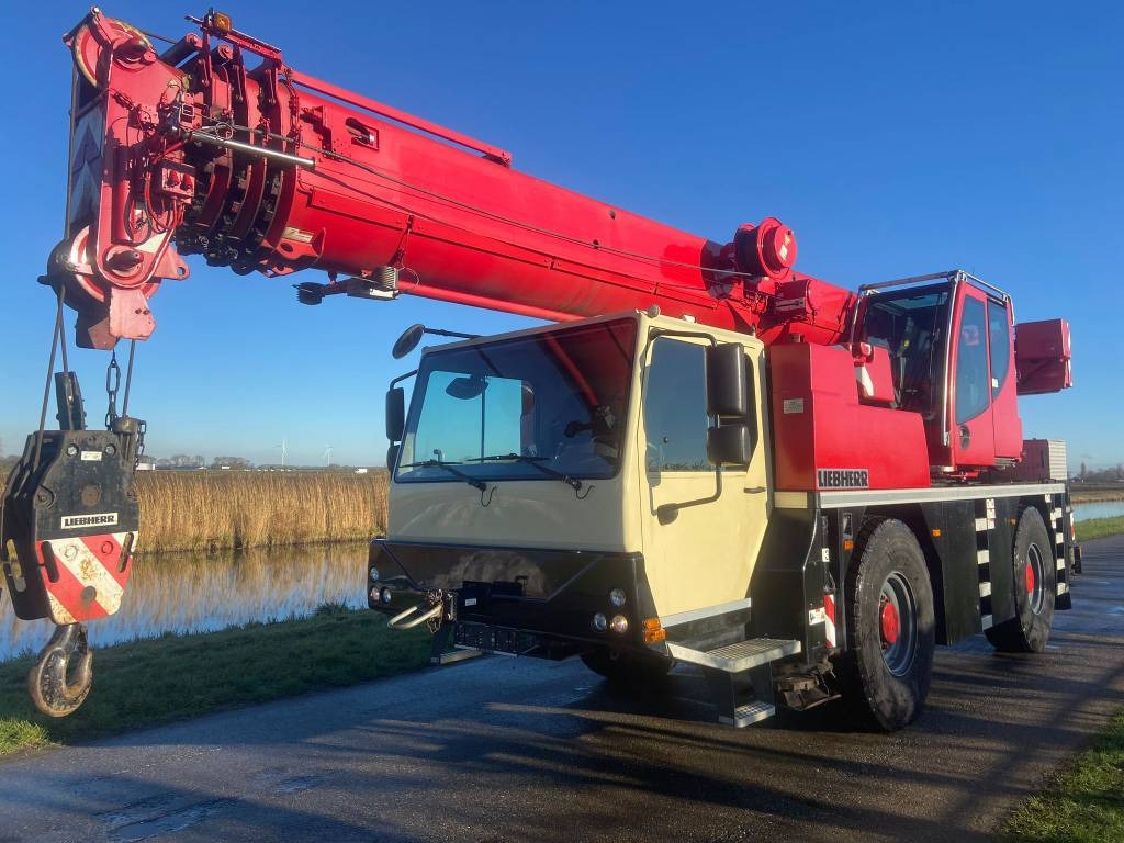 Liebherr LTM 1040-2.1 - Allterrengkran: bilde 1 Liebherr LTM 1040-2.1 - Allterrengkran: bilde 1
