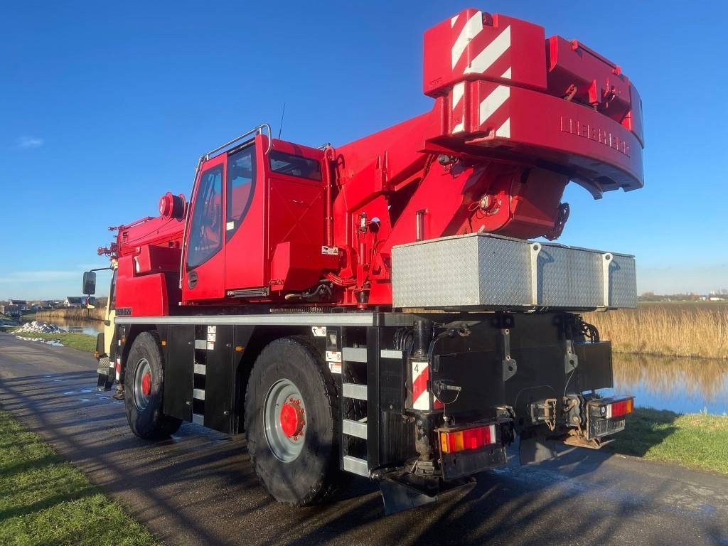 Liebherr LTM 1040-2.1 - Allterrengkran: bilde 2 Liebherr LTM 1040-2.1 - Allterrengkran: bilde 2