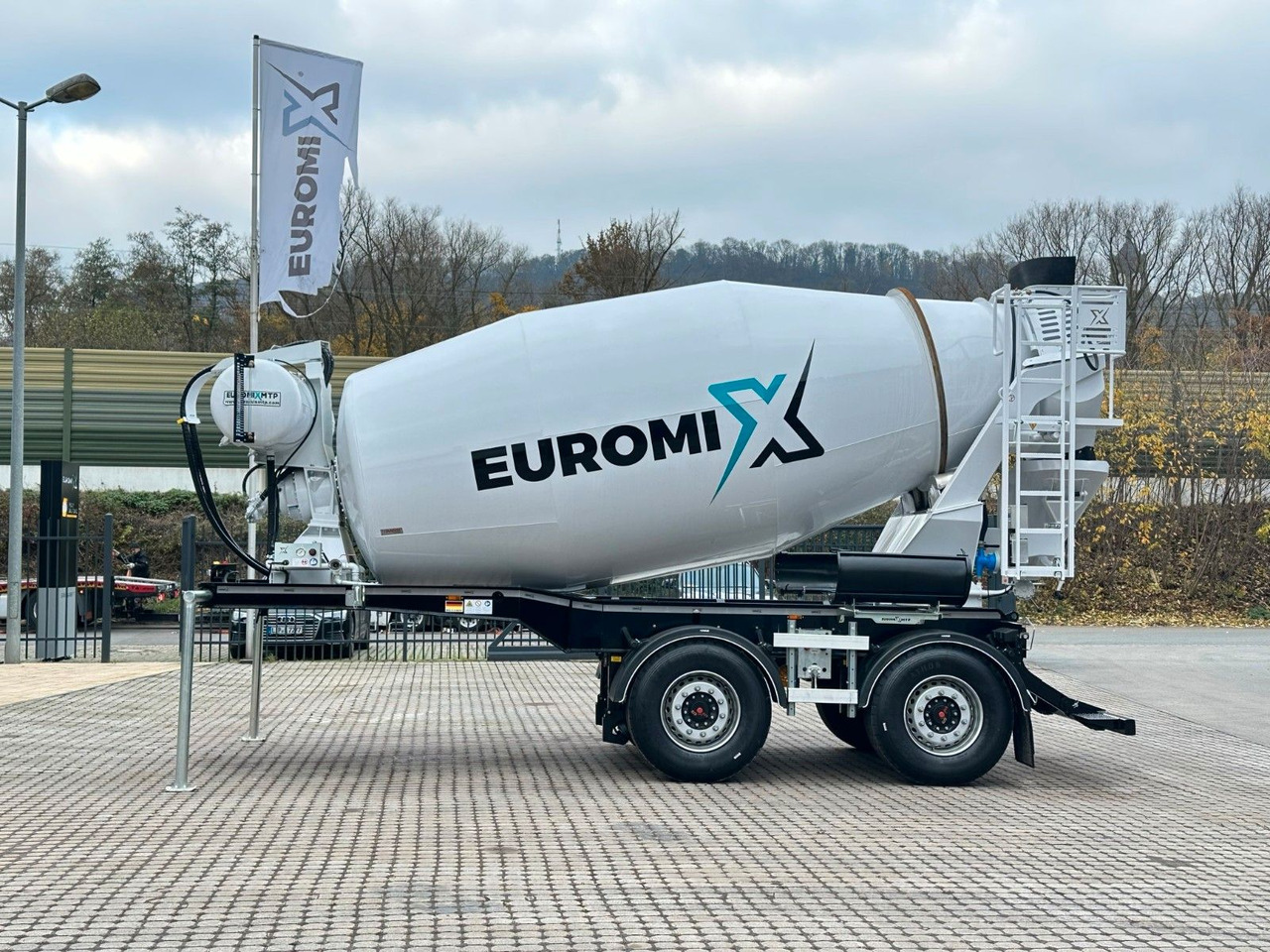 EUROMIX MTP - 10m³ Betonmischer-Auflieger - Betongbil: bilde 1 EUROMIX MTP - 10m³ Betonmischer-Auflieger - Betongbil: bilde 1