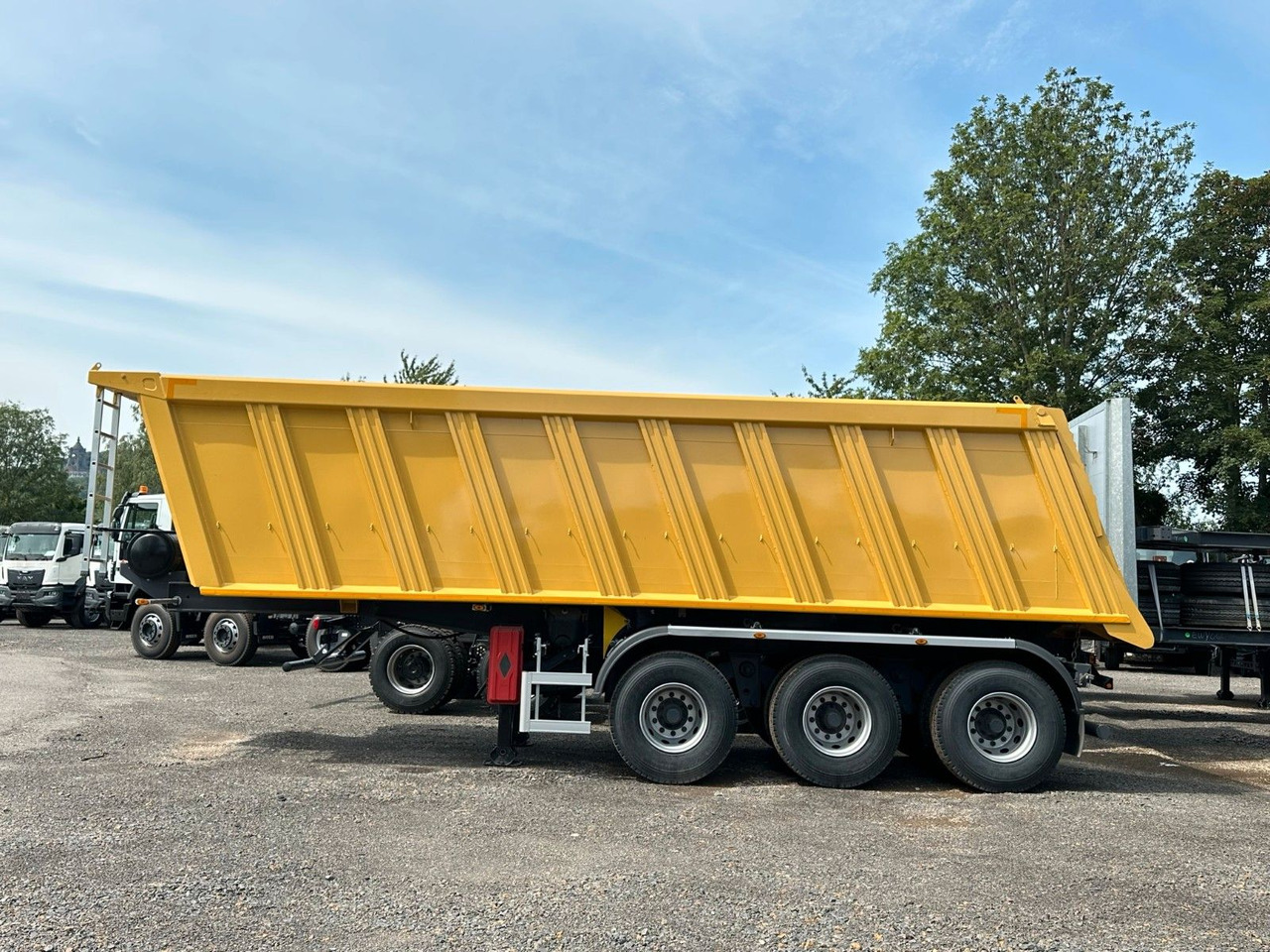 EuromixMTP Kipper Auflieger 32m³ HARDOX - Tippsemi: bilde 3 EuromixMTP Kipper Auflieger 32m³ HARDOX - Tippsemi: bilde 3