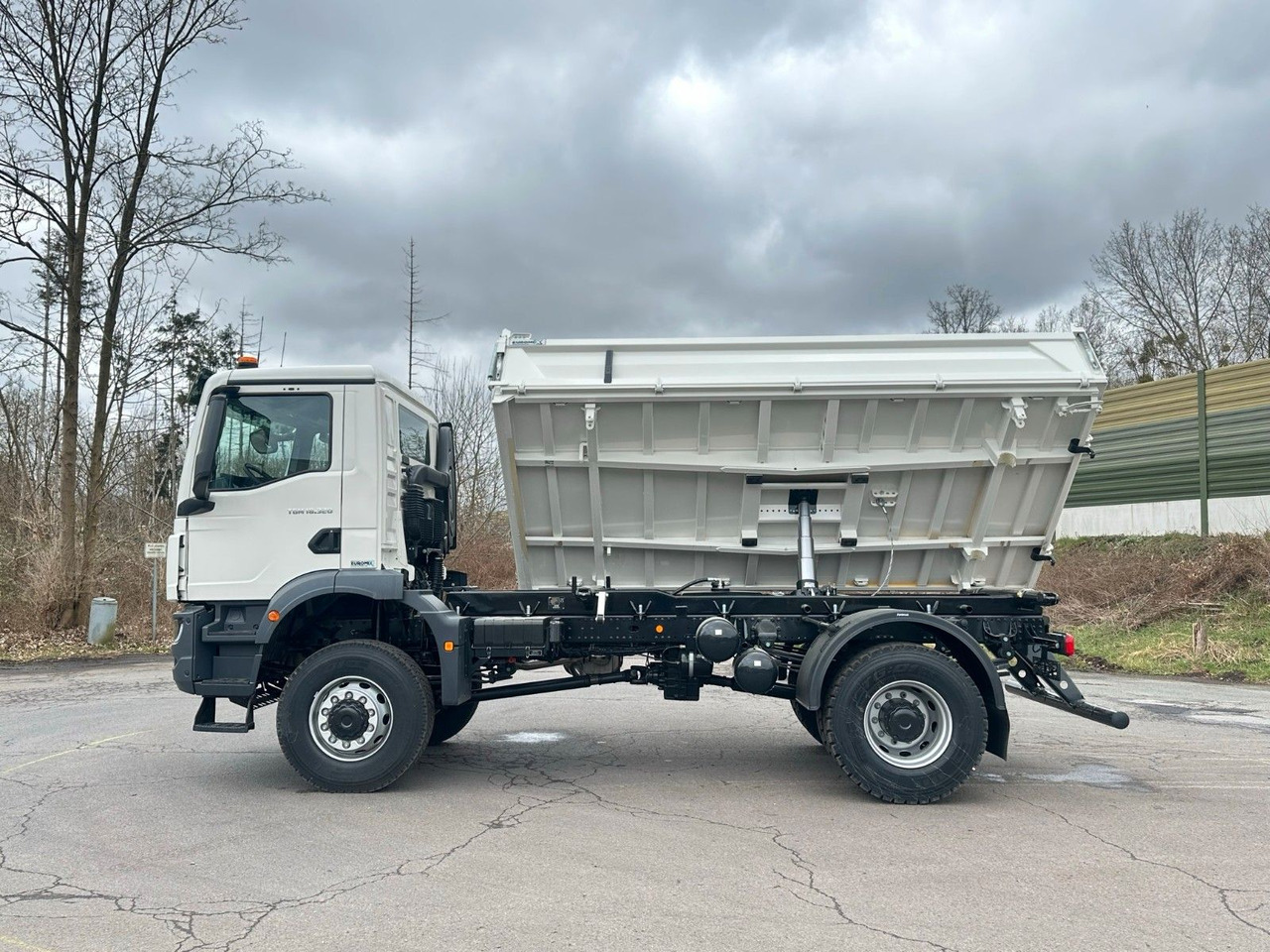 Leie  MAN TGM 18.320  4X4  Euro 6e Euromix 3-Seiten-Kipper MAN TGM 18.320  4X4  Euro 6e Euromix 3-Seiten-Kipper: bilde 18