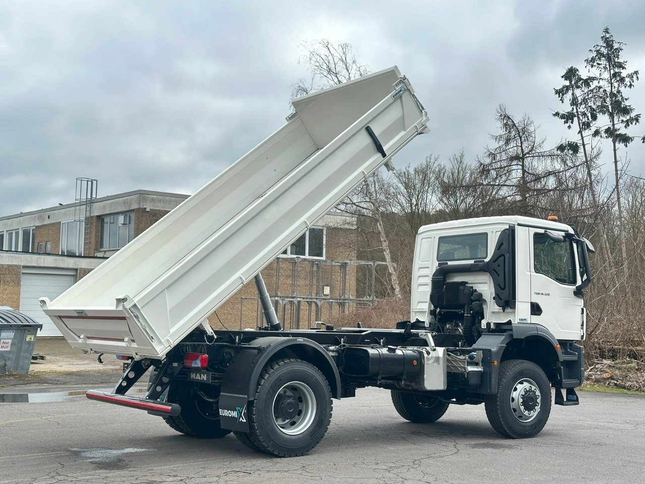 Leie  MAN TGM 18.320  4X4  Euro 6e Euromix 3-Seiten-Kipper MAN TGM 18.320  4X4  Euro 6e Euromix 3-Seiten-Kipper: bilde 14
